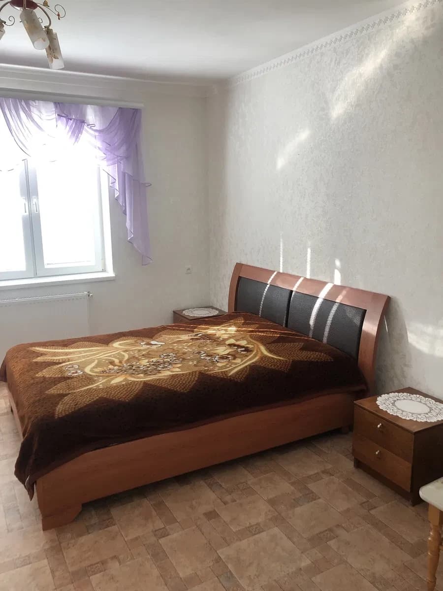 2-кімнатна квартира, Кам'янець-Подільський: світло завжди, паркінг - фото 5
