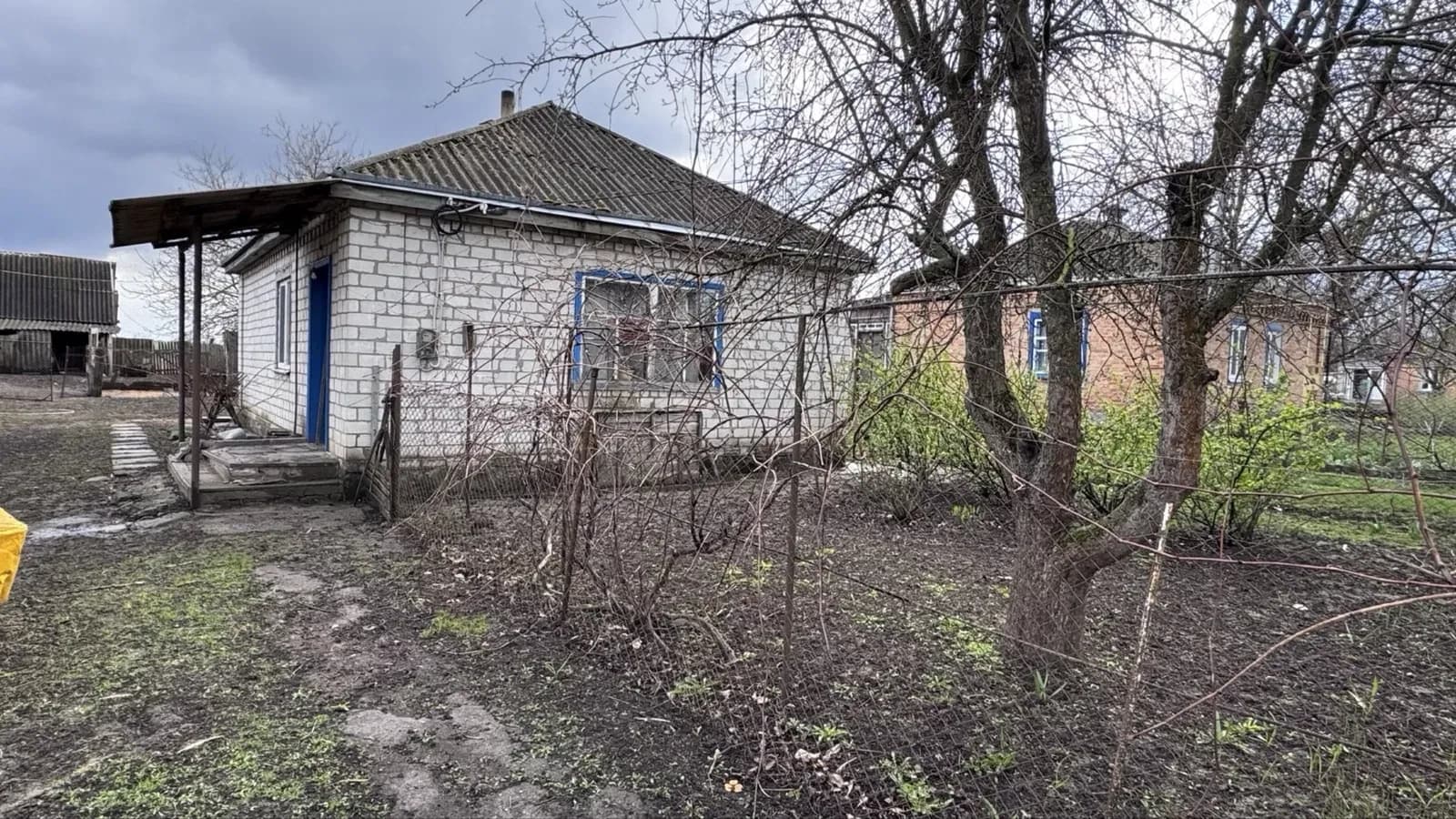 Будинок, Онішки: 16 соток, пічне опалення, можливість обміну - фото 2
