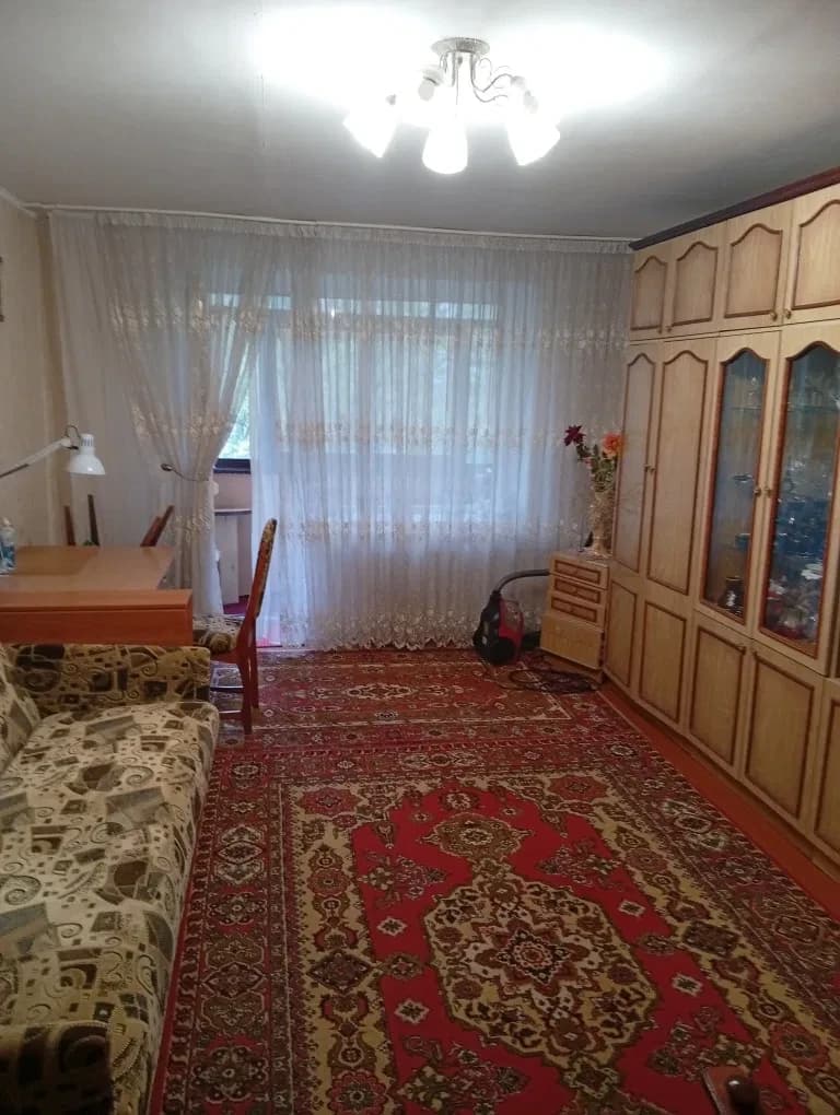 2-кімнатна квартира, Корбутівка: у центрі, для бізнесу, торг