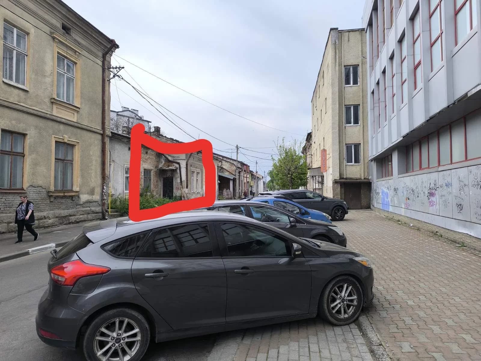 3-кімнатна квартира, Стрий: тераса і вікна на ТЦ «ЦУМ», комерція - фото 4