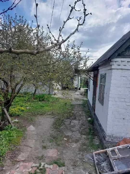 Домоволодіння, Дніпро: 1 сотка, шлакоблочний будинок, електронні торги - фото 2