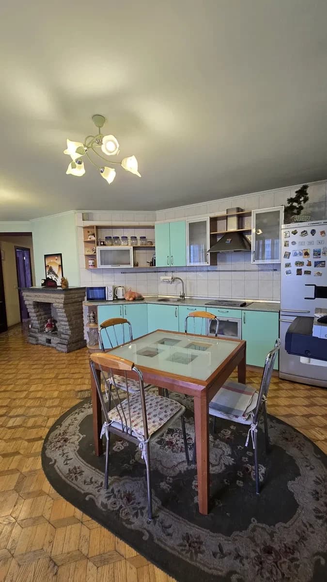 4-кімнатна квартира, Чечелівський: капітальний ремонт, кухня-студія - фото 4