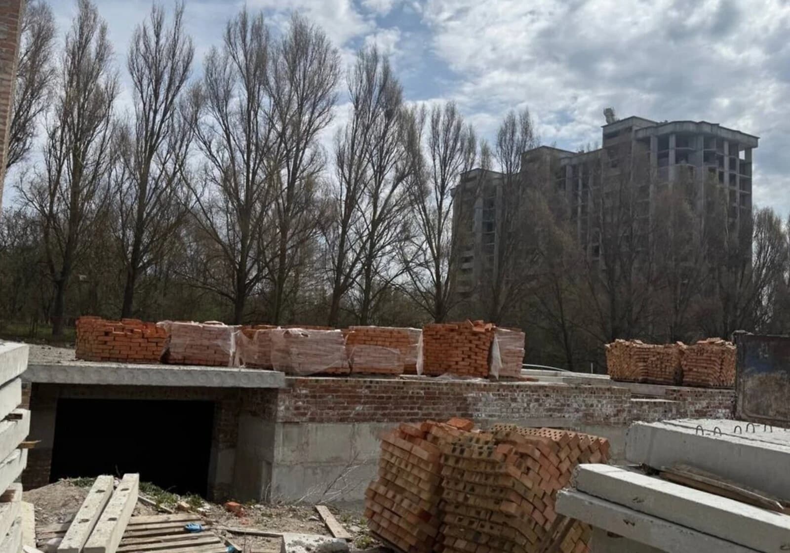 Спеціальне приміщення, Мікрорайон №6: новобудова, гостьовий паркінг - фото 4