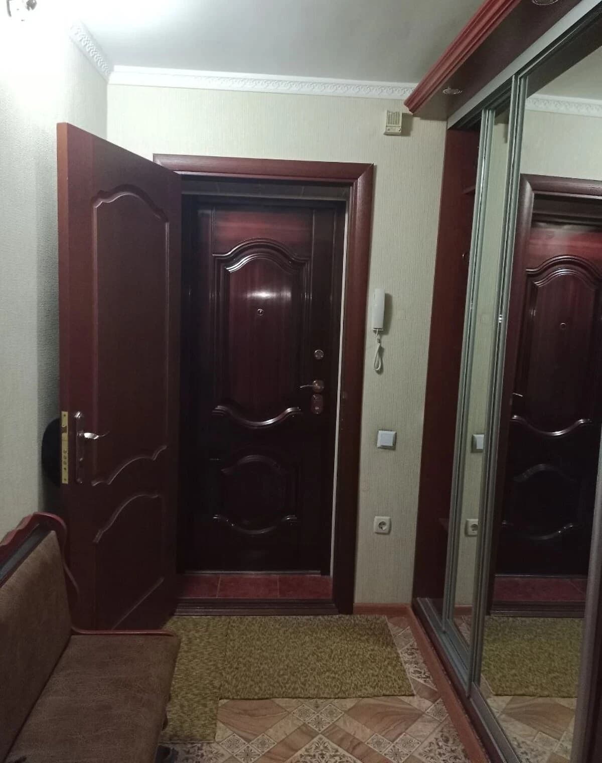 3-кімнатна квартира, Черьомушки: цегляні стіни, торг можливий - фото 2