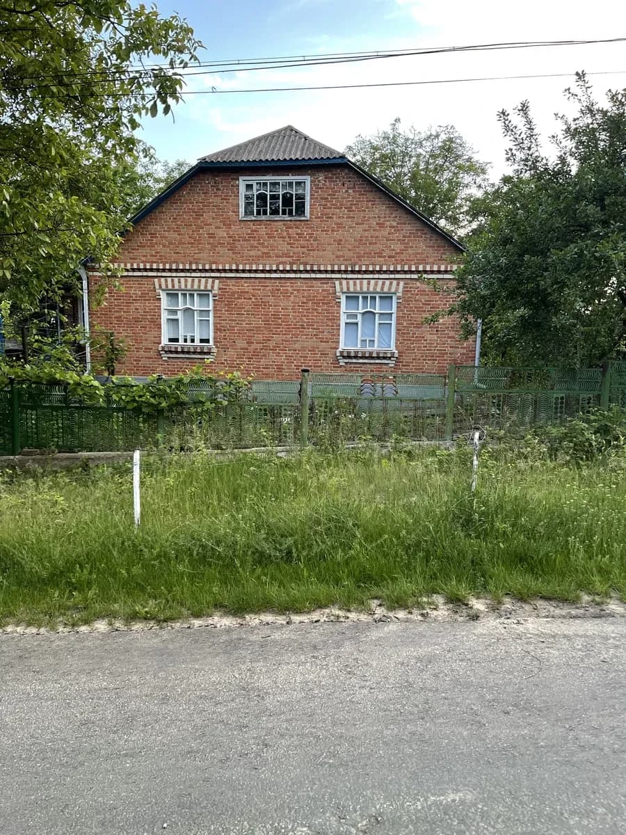 Будинок, Серби: 5 окремих кімнат, цегляний, 25 соток