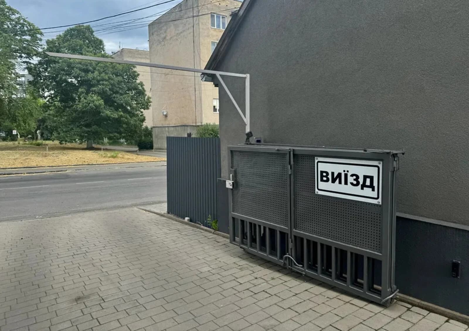 2-кімнатна квартира, Ужгород: пральна і сушильна машини - фото 2