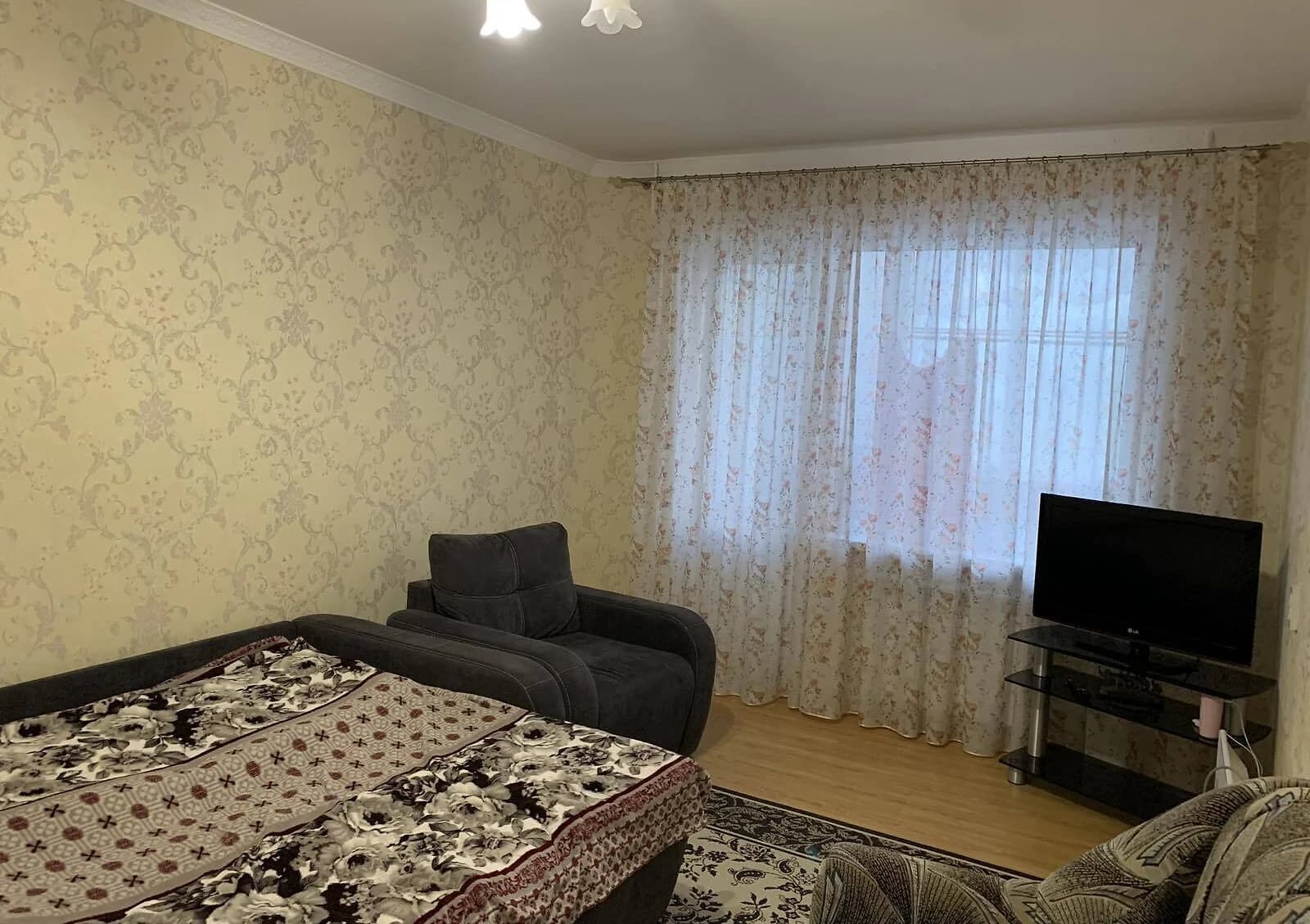 2-кімнатна квартира, Шуменський: євроремонт, бойлер, підігрів підлоги - фото 1