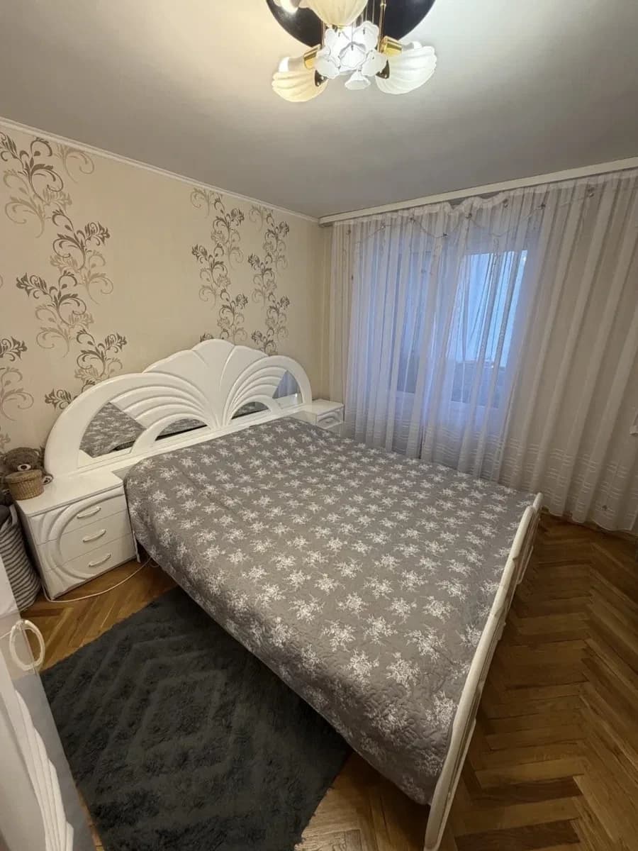 3-кімнатна квартира, Липини: світло не вимикають, два балкони - фото 5