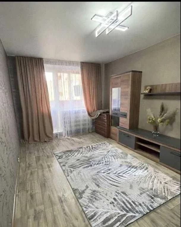 3-кімнатна квартира, Новобаварський: капітальний ремонт, метро 3 хв