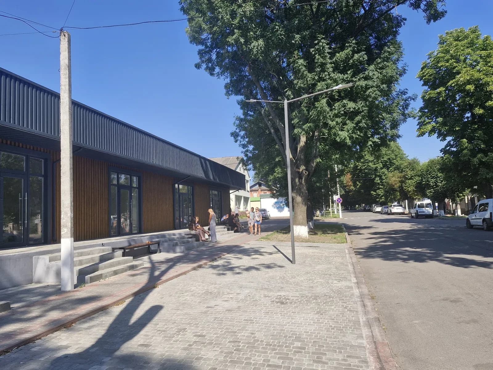 Торгівельне приміщення, Голованівськ: фасад, окрема вхідна група - фото 3