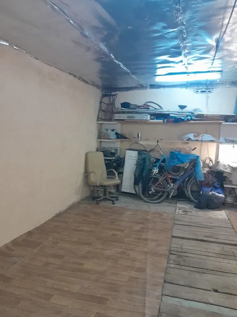 Гараж, Новомайське: після ремонту, генератор, 2 машини - фото 4