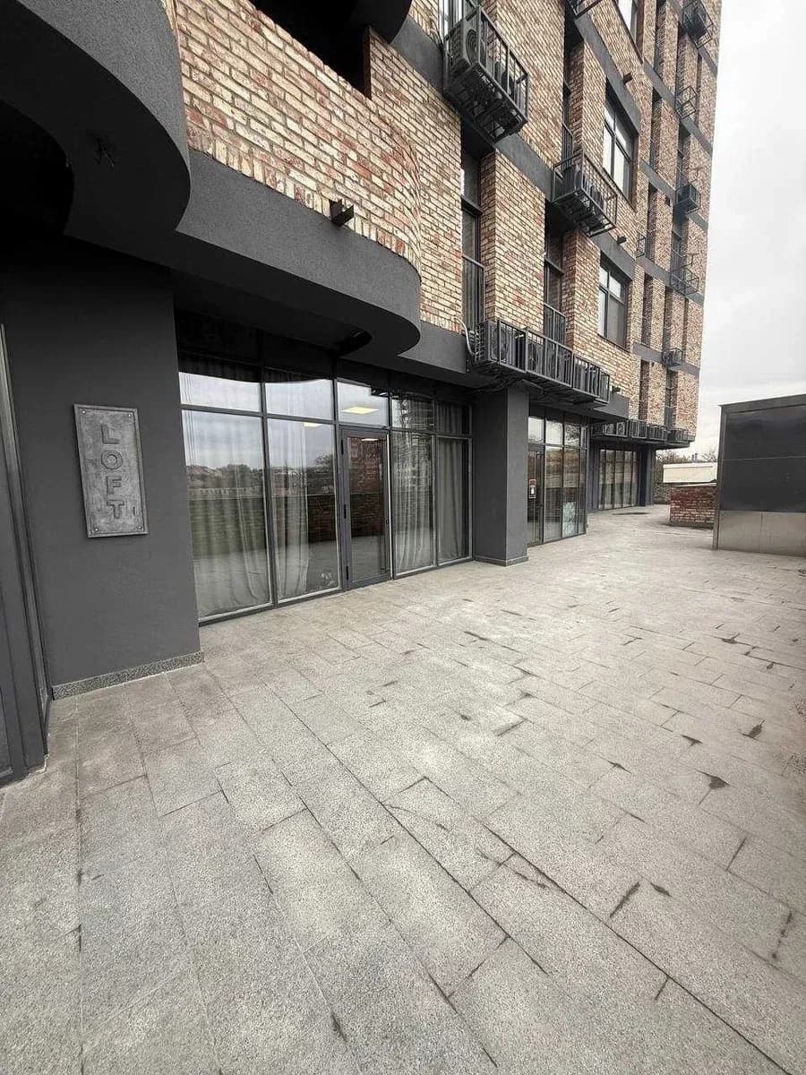 Приміщення у ЖК Loft Smart: окремий вхід, панорамні вікна - фото 2