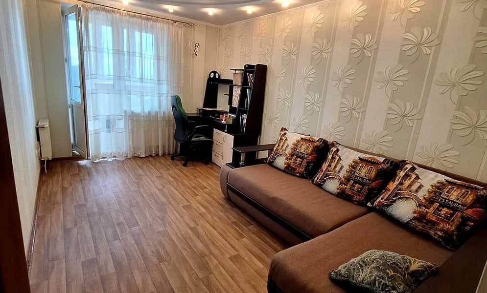 2-кімнатна квартира у ЖК Петрівський оновлений: 2 лоджії, газове опалення - фото 3