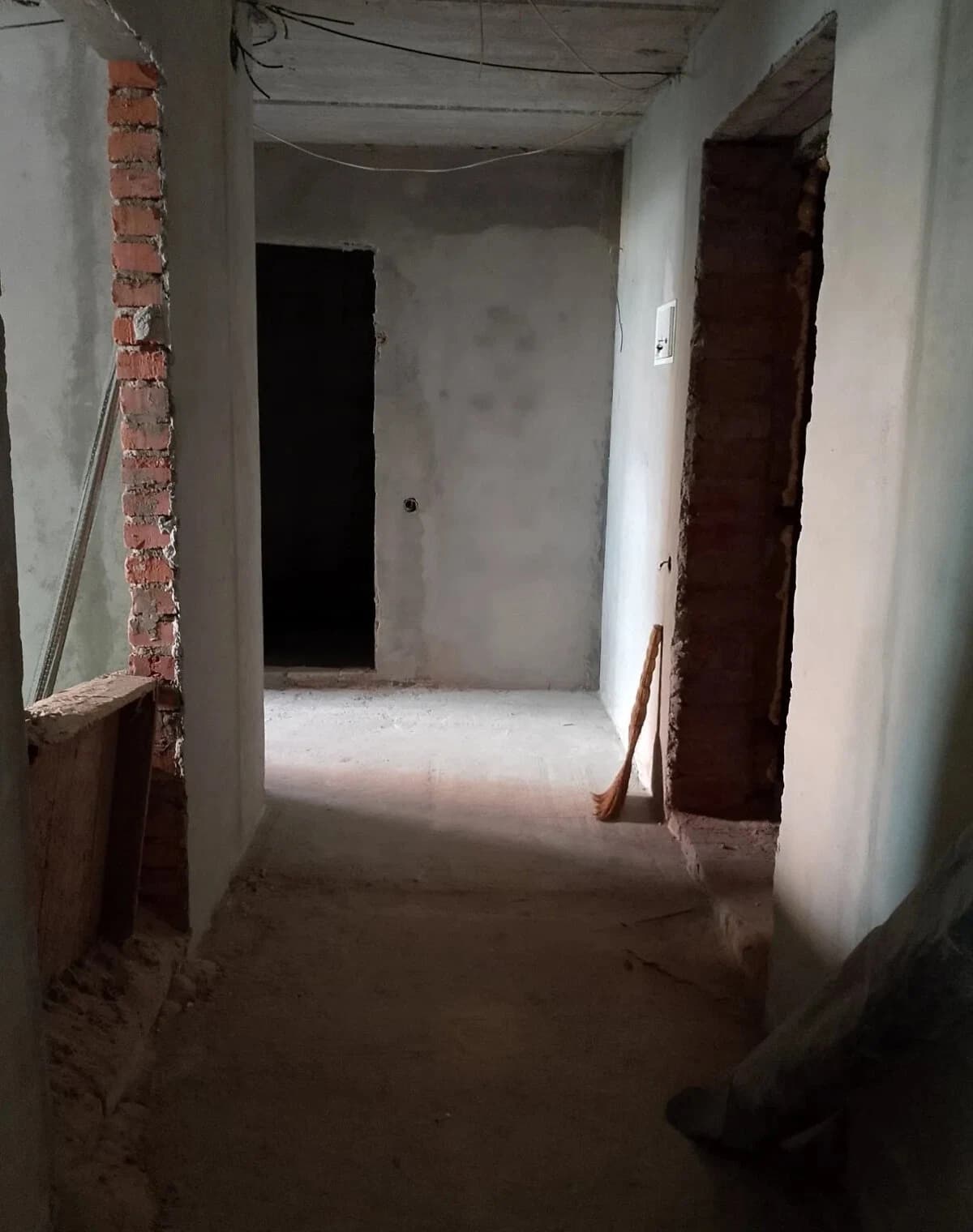 2-кімнатна квартира, Ромни: індивідуальне опалення, цегляний будинок - фото 5