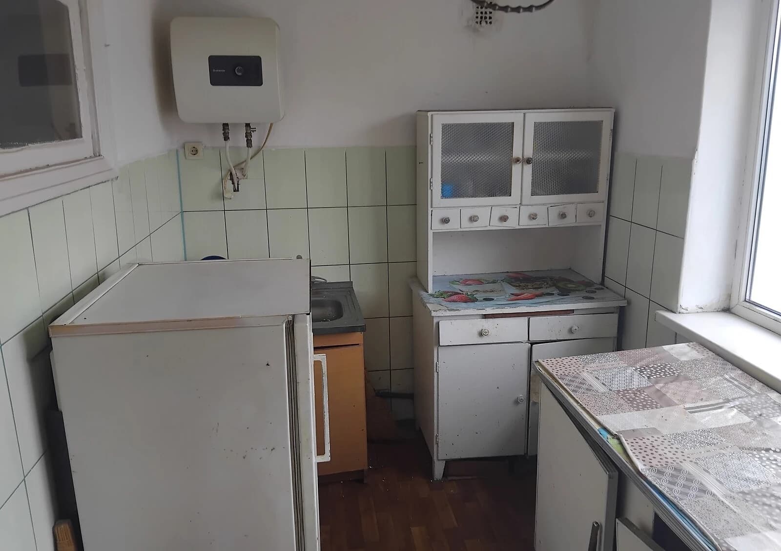 2-кімнатна квартира, Заставна: потребує ремонту, газове опалення, бойлер - фото 3