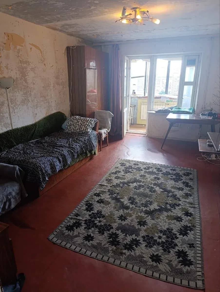 1-кімнатна квартира, Троєщина: під ремонт, засклена лоджія - фото 2