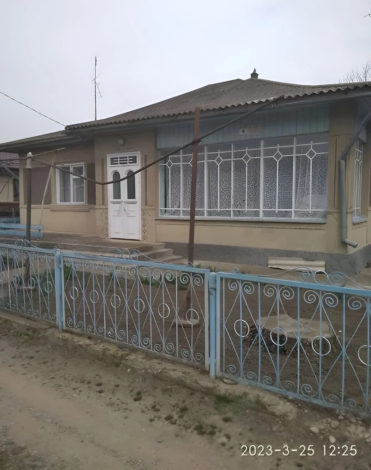 Будинок, Подвірне: цегляні стіни, газове опалення, 2 санвузли - фото 2