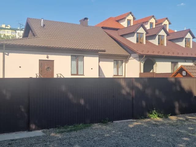 3-кімнатна квартира, Чернівці: євроремонт, окремий двір - фото 3