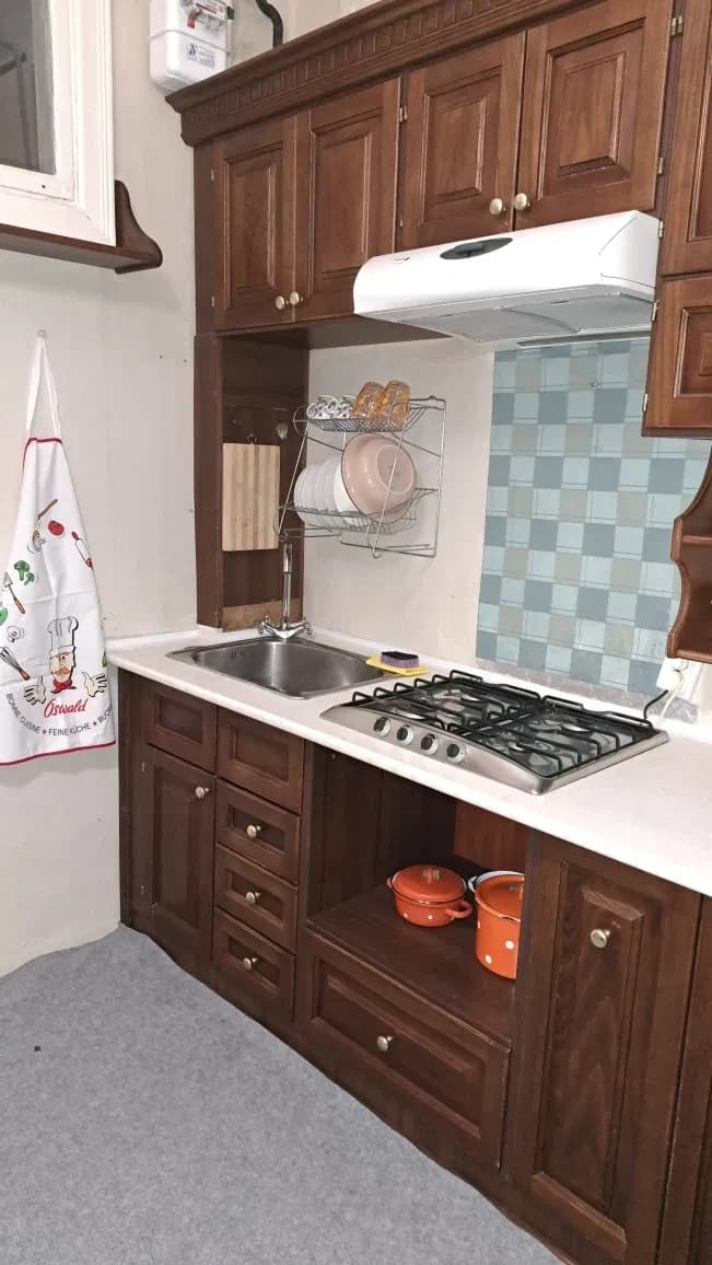 2-кімнатна квартира, Кам’янське: центр, засклений балкон - фото 1