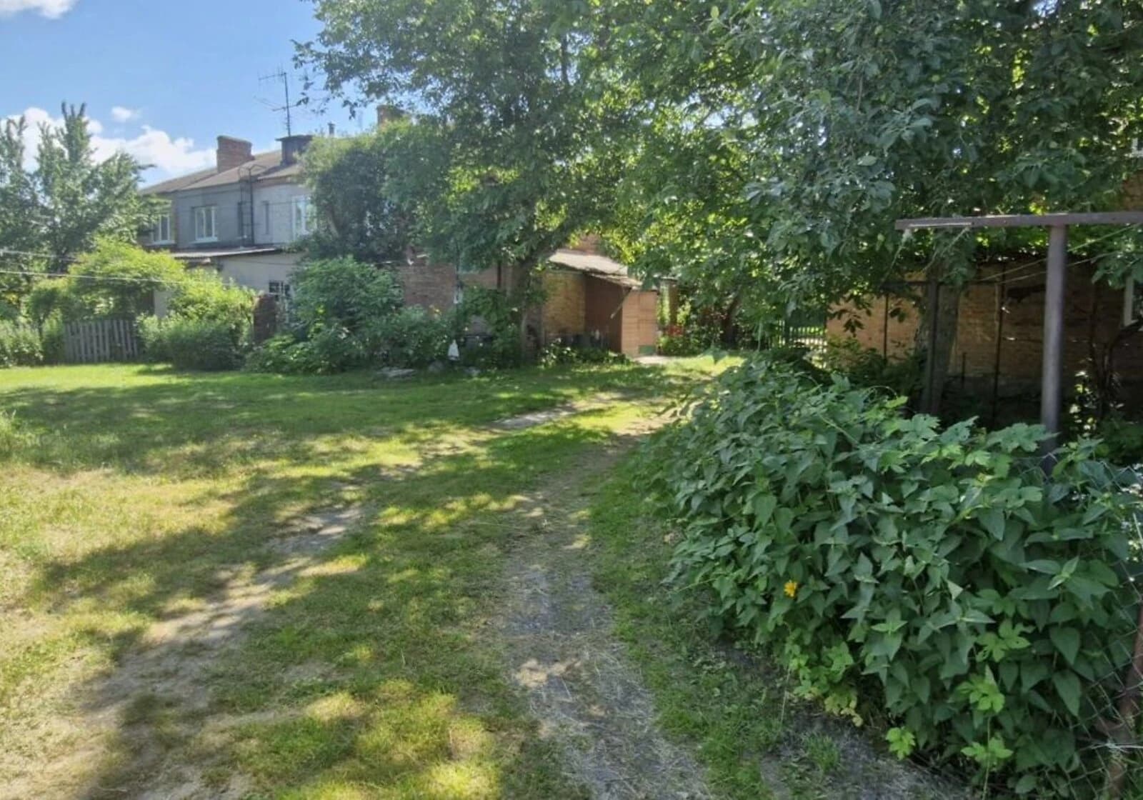 3-кімнатна квартира, Охтирка: гараж, цегляні стіни - фото 4