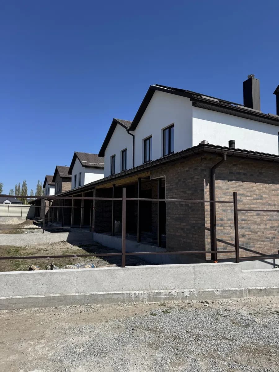 Таунхаус, Кам'янець-Подільський: 2 санвузли, власне подвір'я - фото 2