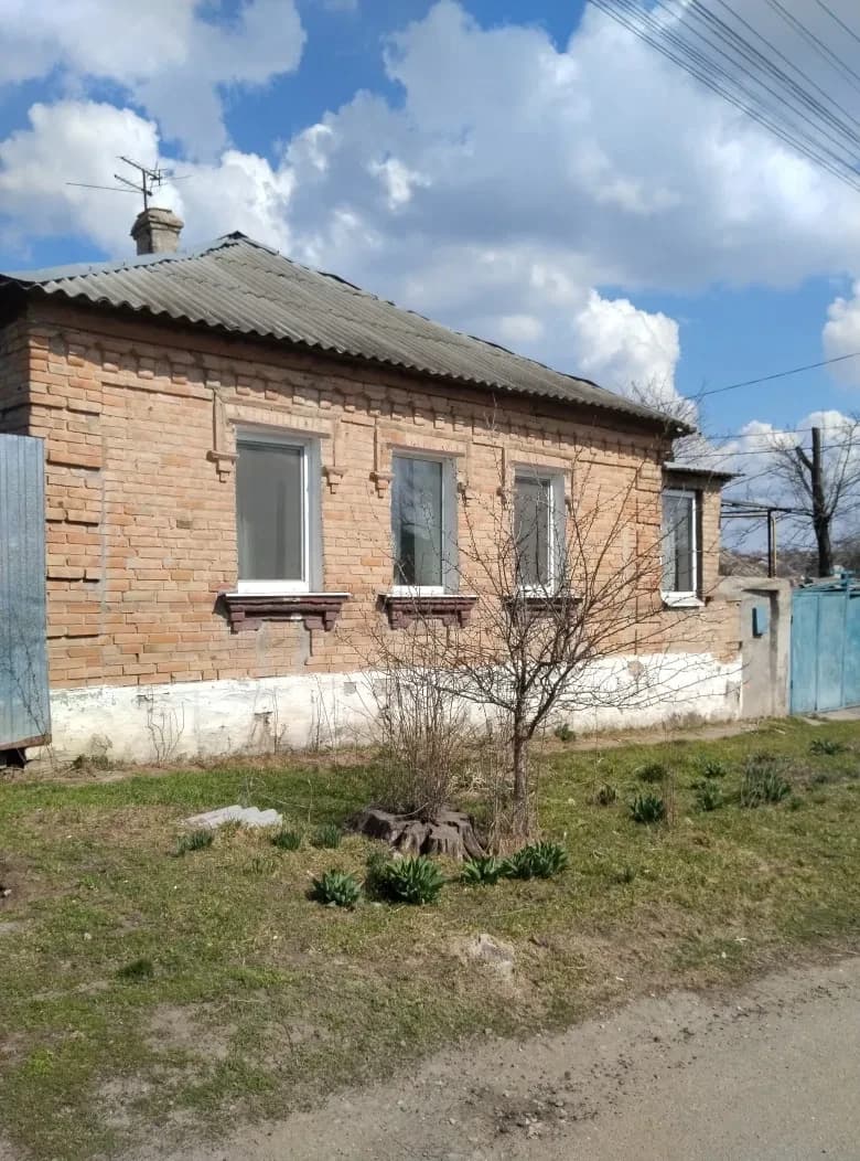 Півбудинку, Подільський: окремий вхід і двір, 3 сотки - фото 1