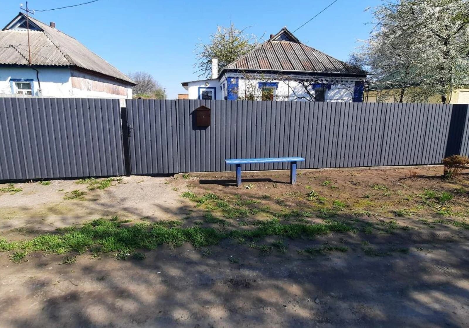 Будинок, Шпола: цегляні стіни, централізоване опалення