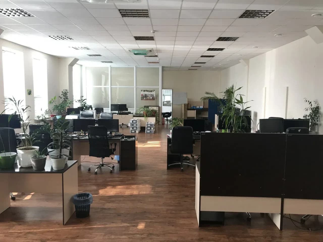 Офіси, Поділ: генератор, бомбосховище, власна парковка - фото 2