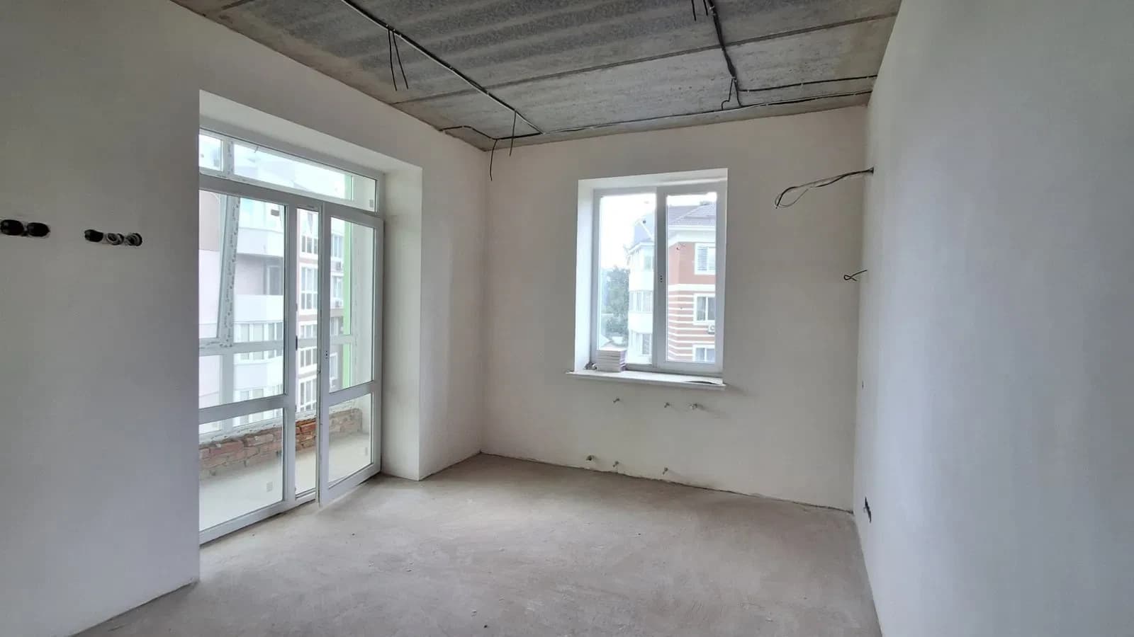 2-кімнатна квартира, Ірпінь: кухня-вітальня 33.5 м², 2 балкони - фото 4