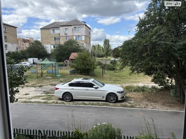 3-кімнатна квартира, Дмитрівка (Буча): косметичний ремонт, бойлер - фото 1
