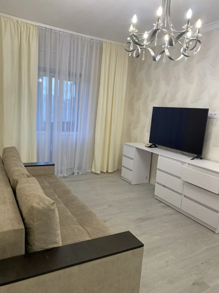 2-кімнатна квартира, Солом'янський: євроремонт, з меблями, без тварин