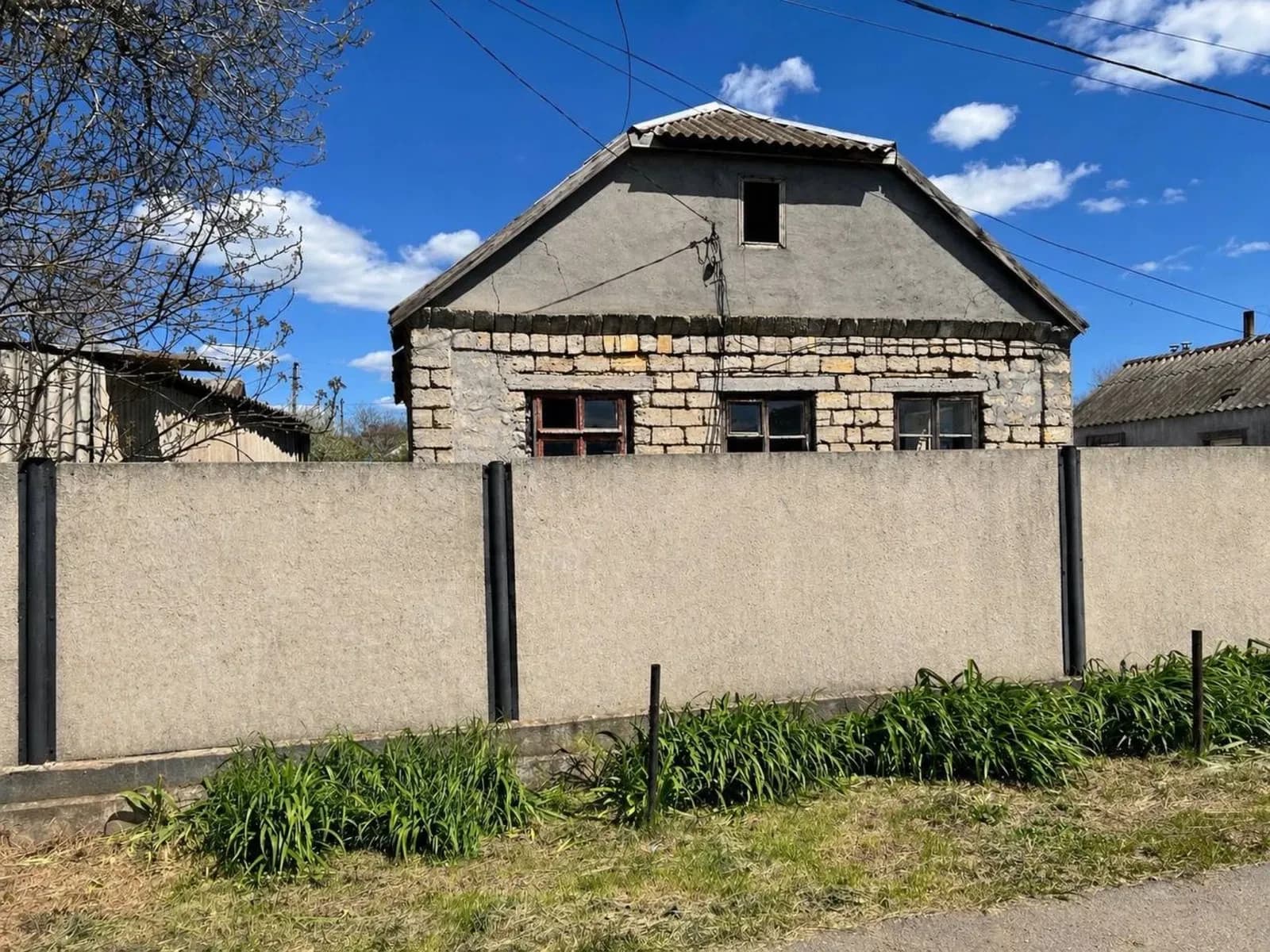 Будинок, Причорноморське: світло не вимикають, піч на дровах, гараж - фото 3