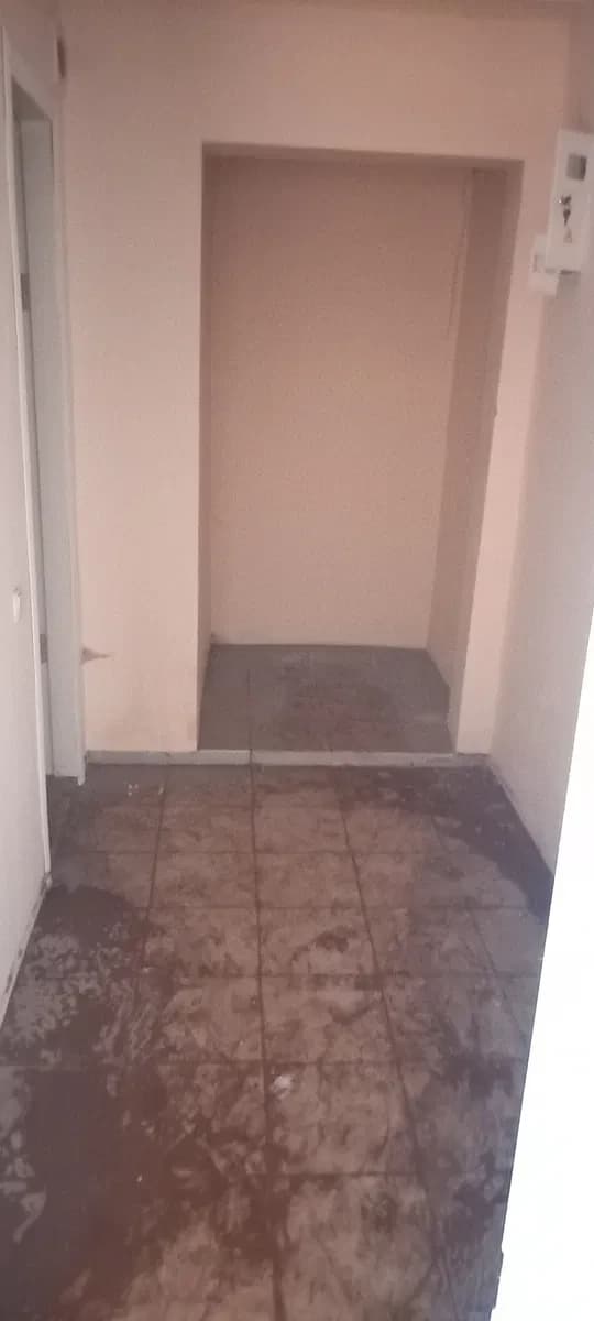 2-кімнатна квартира, Кам’янське: під магазин або офіс, стоянка під ґанком - фото 4