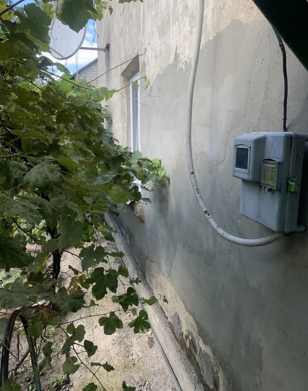 2-кімнатна квартира, Підгородна: євроремонт, електроопалення