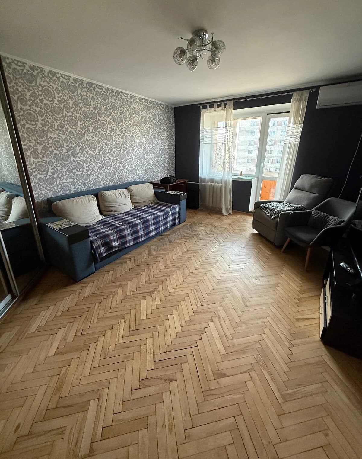 2-кімнатна квартира, Караваєві Дачі: бойлер, метро Шулявська - фото 1