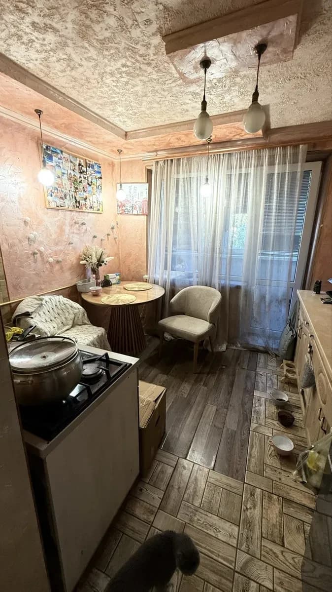 2-кімнатна квартира, Павлоград: для 5-6 людей, можна з тваринами