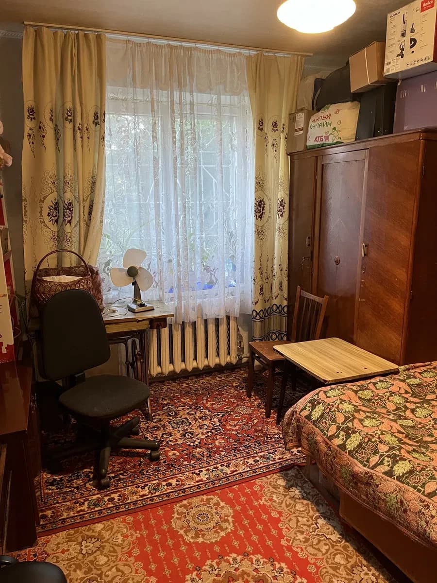 Чешка, Павлоград: житловий стан, балкон, поруч садок - фото 2