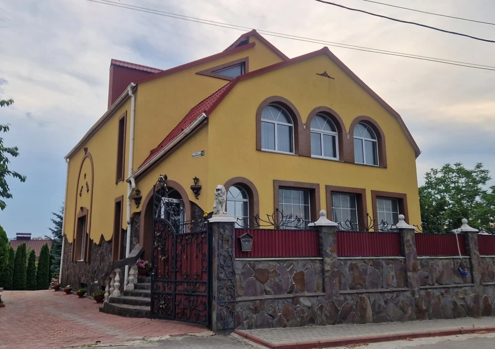 Будинок, Південно-Західний: басейн, 12 соток, гараж - фото 1
