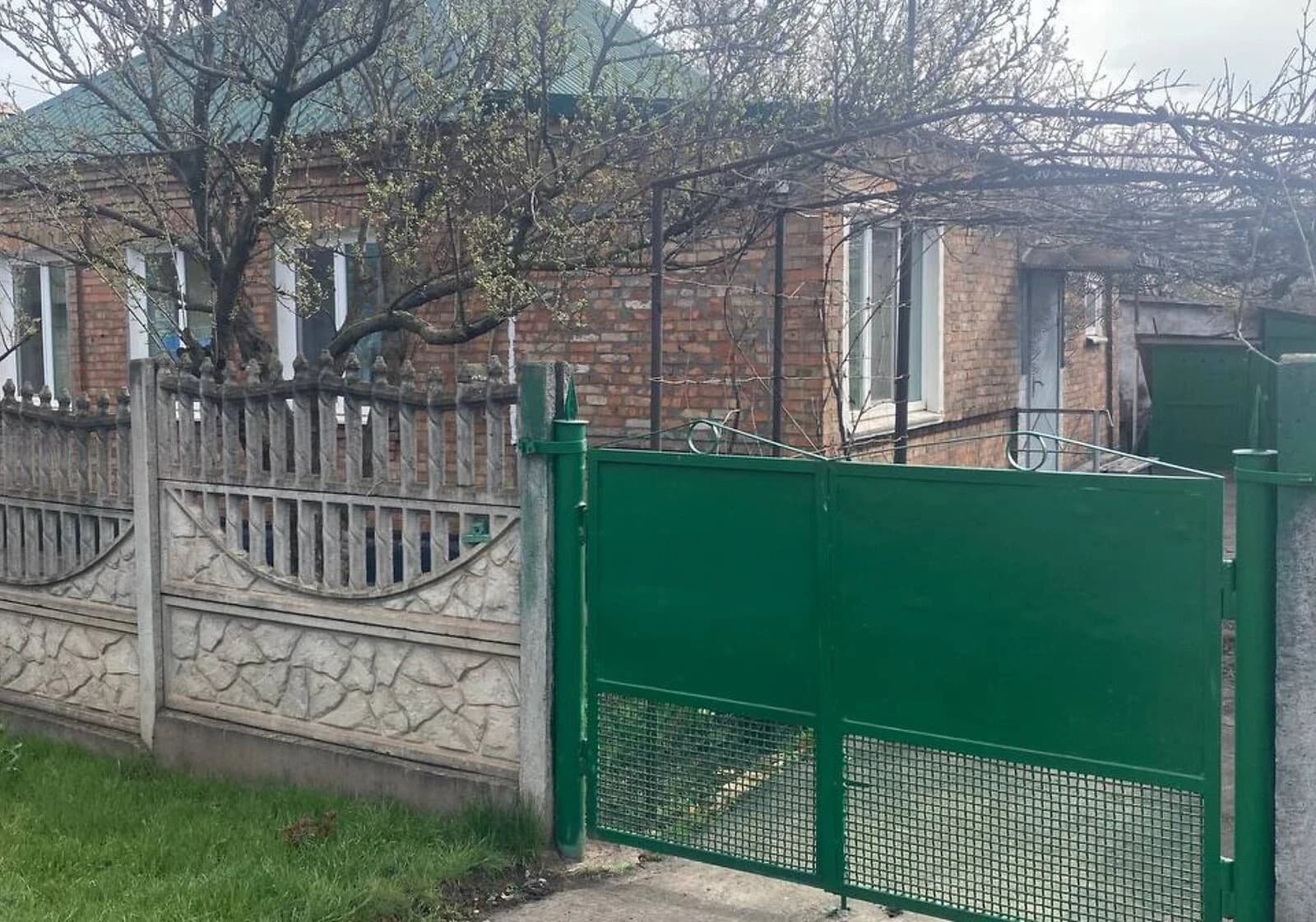 Будинок, Покровський: вода й опалення без світла, гараж у дворі - фото 3