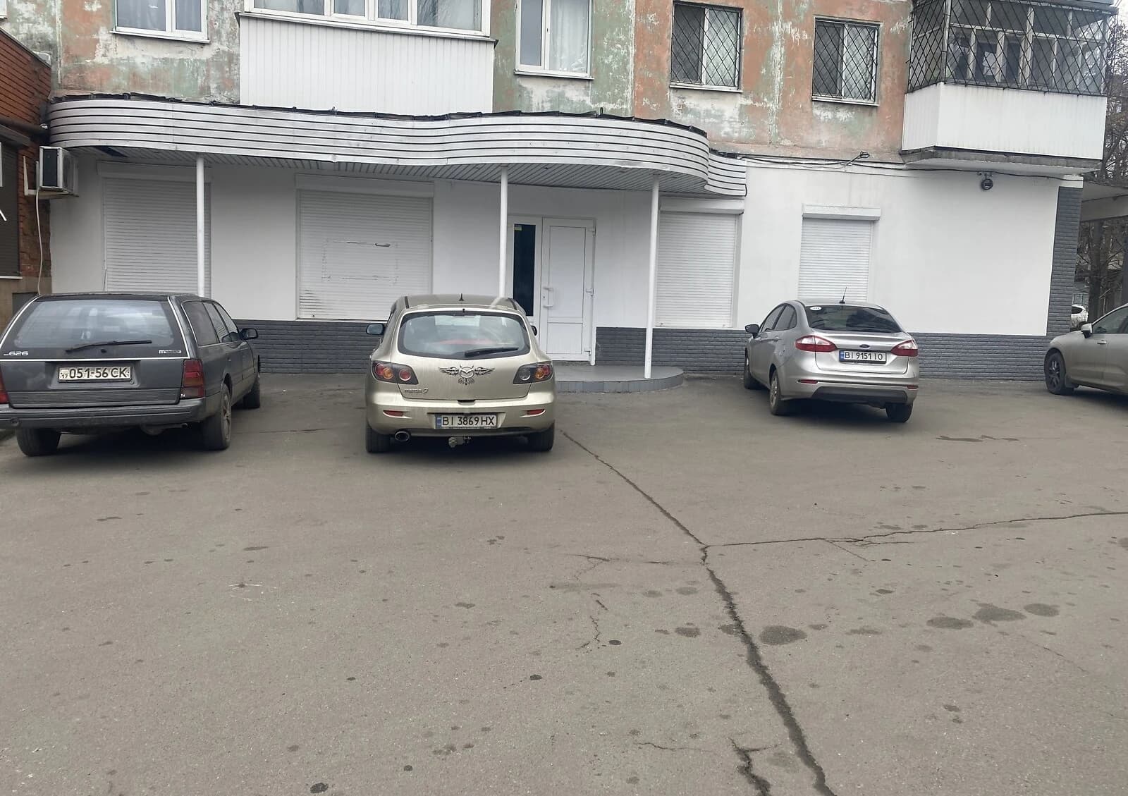 Приміщення, Автозаводський: під магазин, резервне живлення