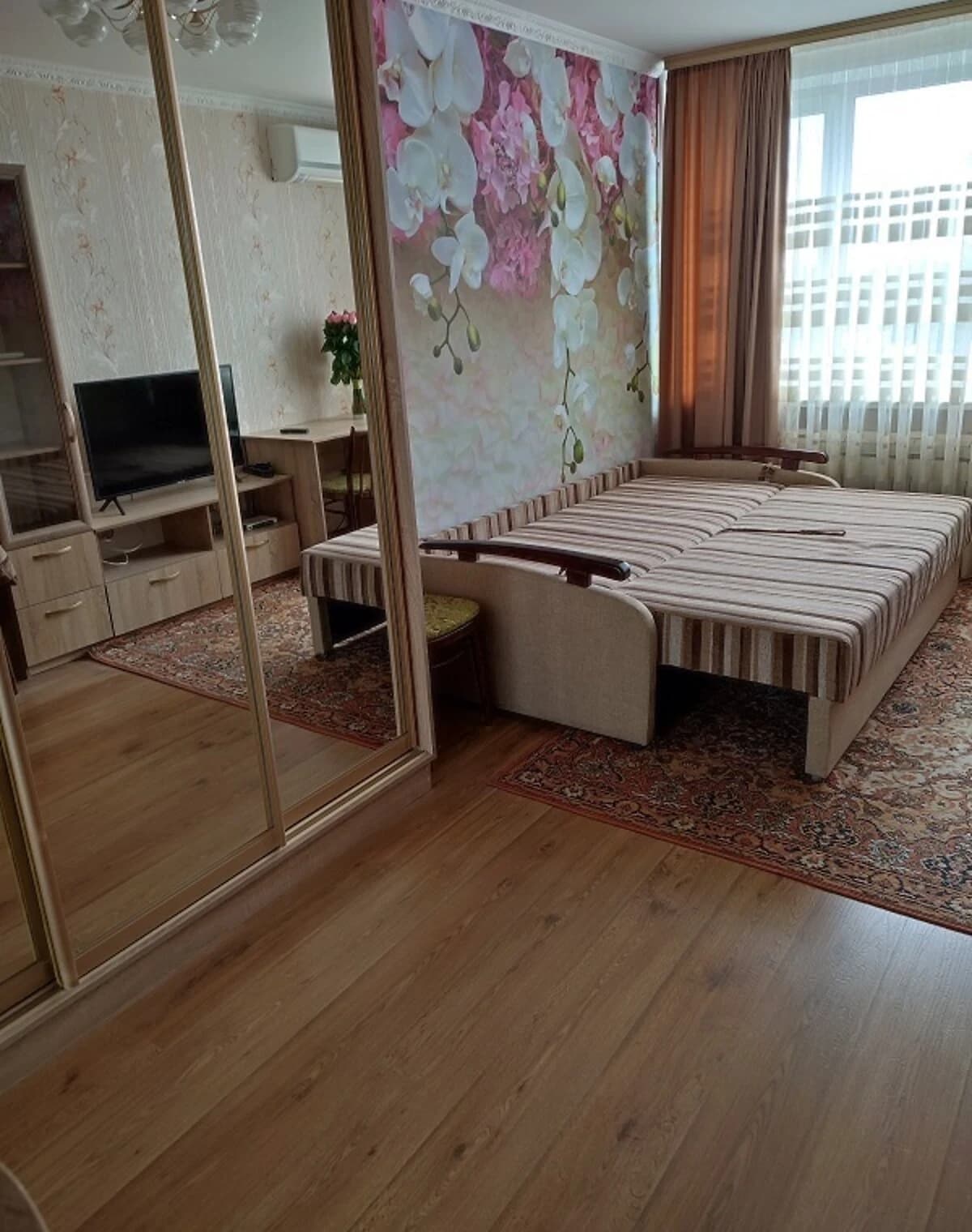 1-кімнатна квартира, Святошинський: євроремонт, метро Житомирська - фото 1
