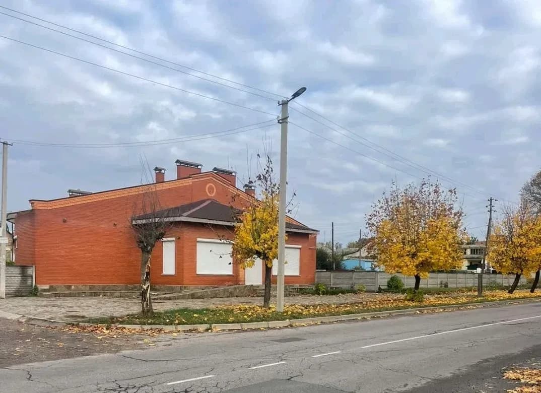 Приміщення, Нова Умань: 2 сотки, паркувальне місце - фото 1
