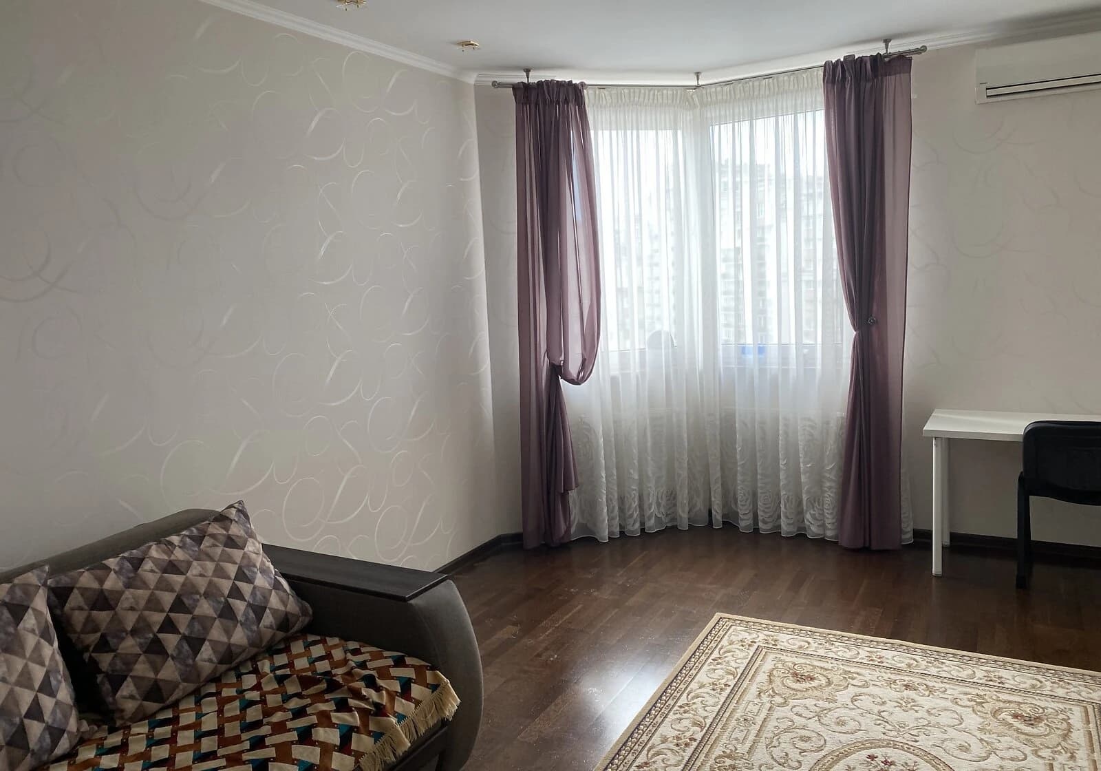 1-кімнатна квартира, Теремки-2: кухня-студія, опалення і вода без світла - фото 5