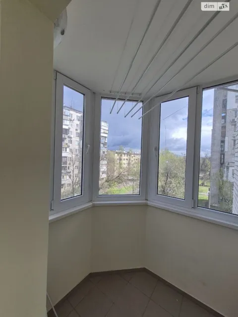 3-кімнатна квартира, Стара Дарниця: єВідновлення, опалення без світла - фото 4