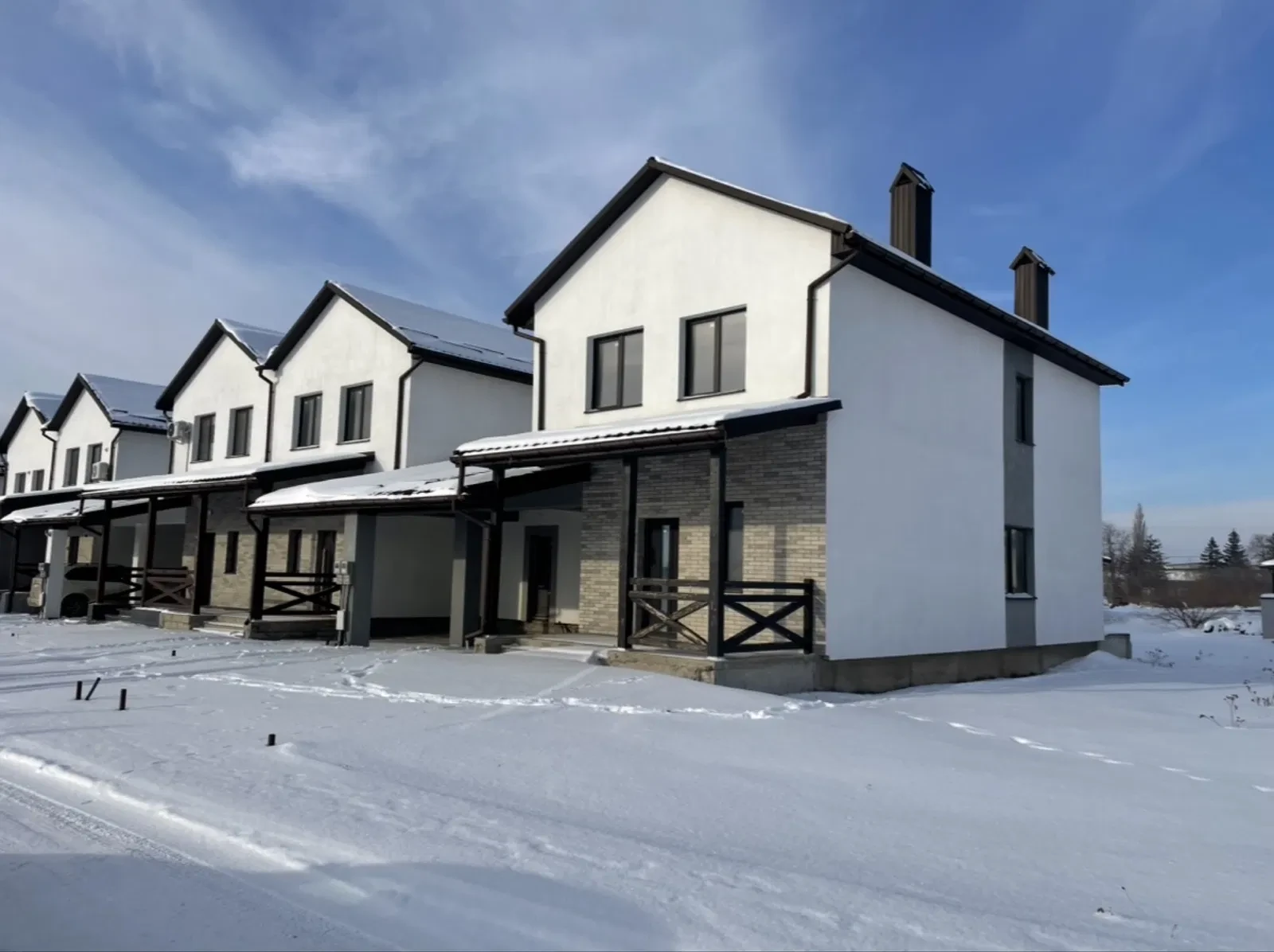 Таунхаус, Кам'янець-Подільський: 2 паркомісця, 3,54 сотки, торг - фото 1