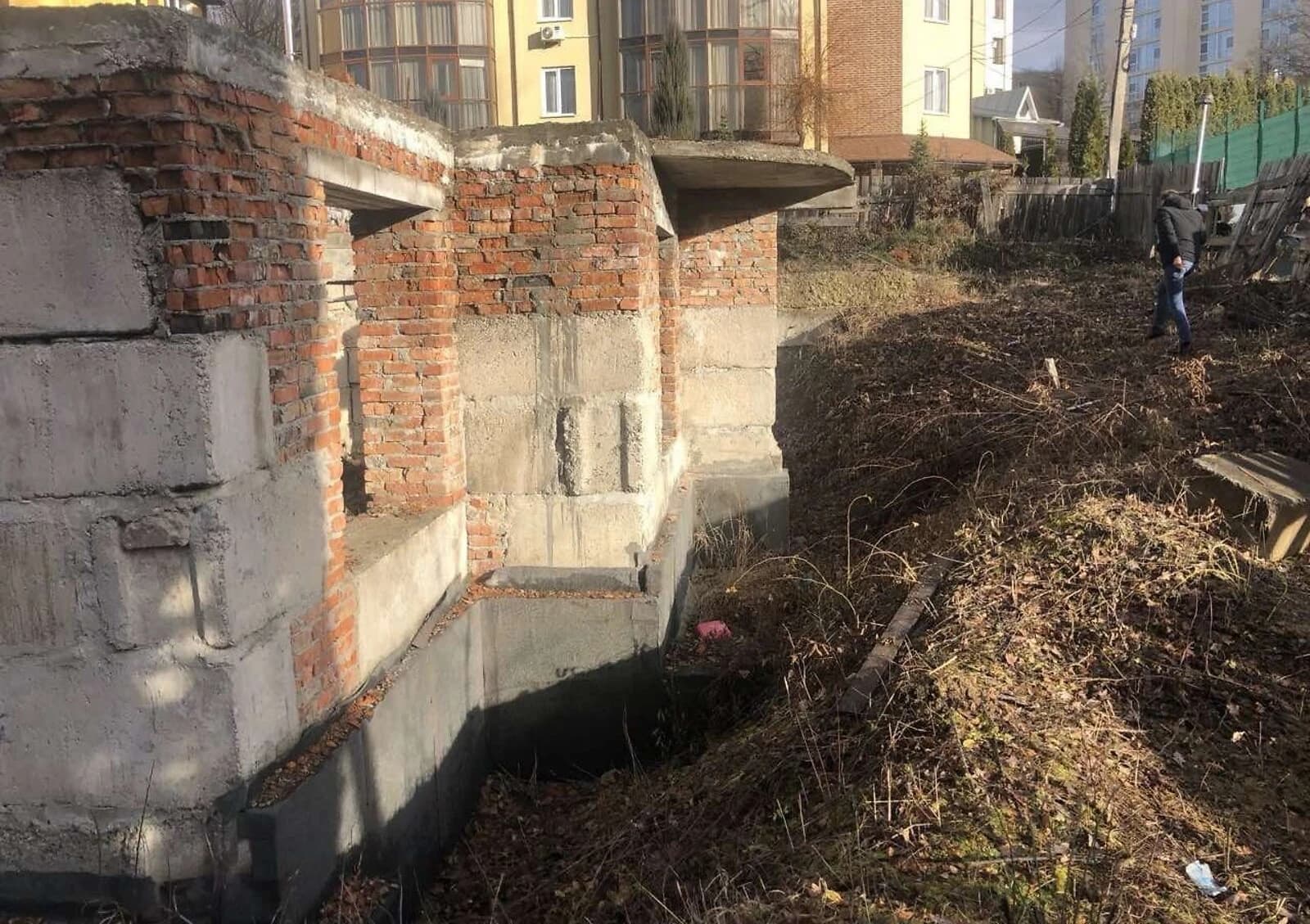 Спеціальне приміщення, Сатанів: окрема будівля, недобудова, ділянка 3 сотки - фото 4
