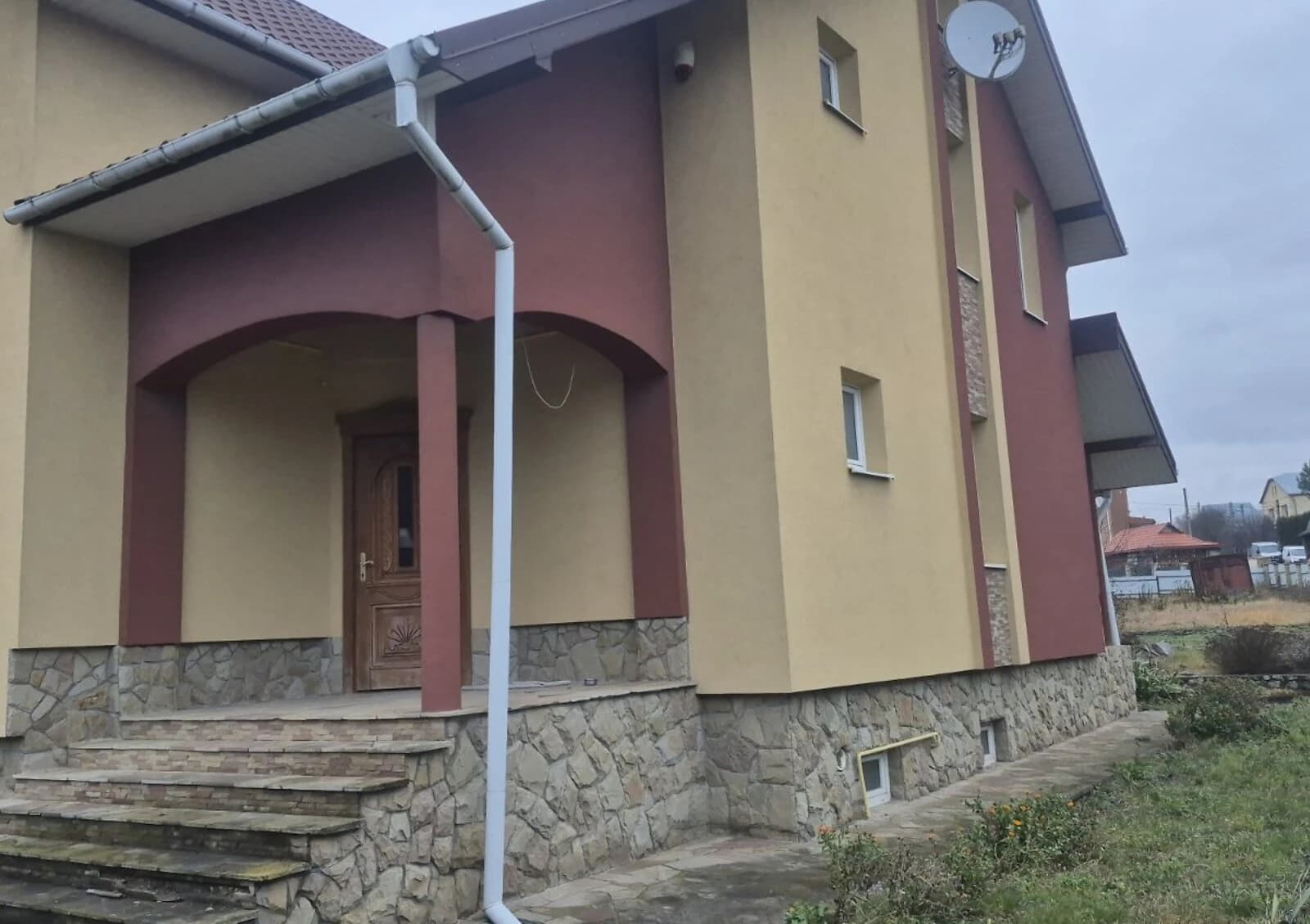 Будинок, Біла (Тернопіль): гараж, 4 спальні, свердловина - фото 1