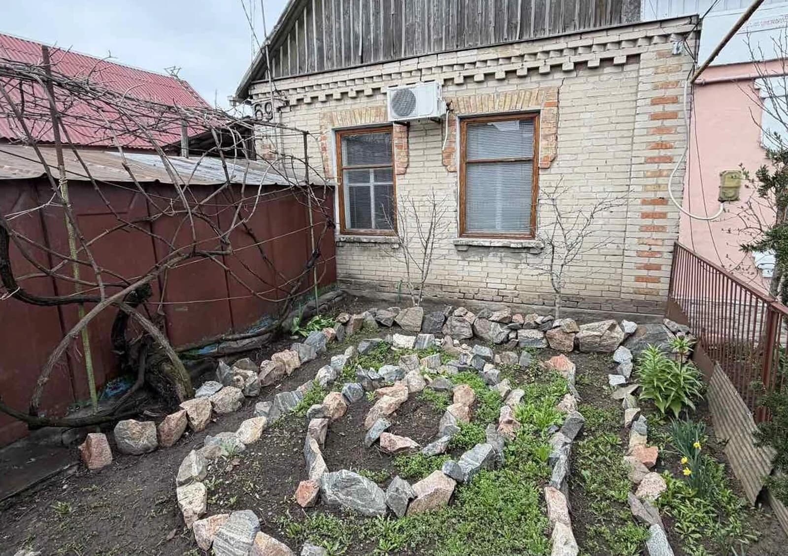Частина будинку, Комунарський: гараж у дворі, сад - фото 3