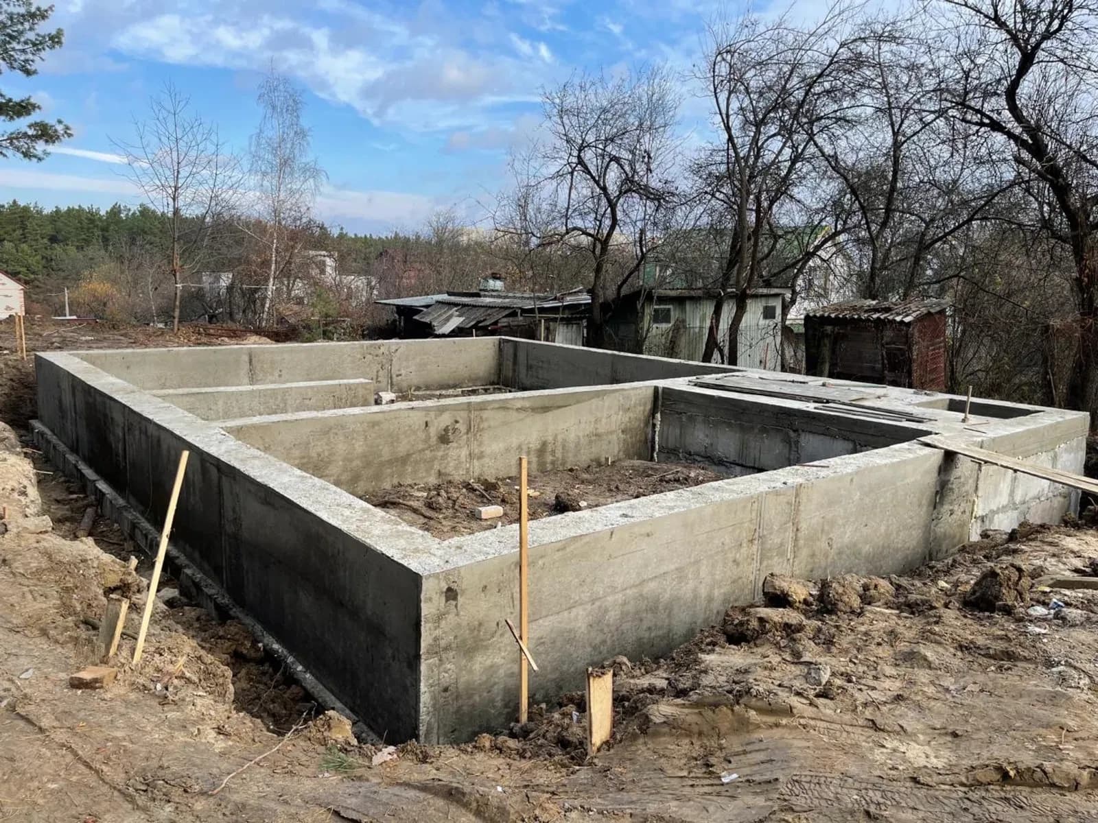 Ділянка 8 соток, Водогон: перша лінія до лісу, фундамент під будинок, торг - фото 5