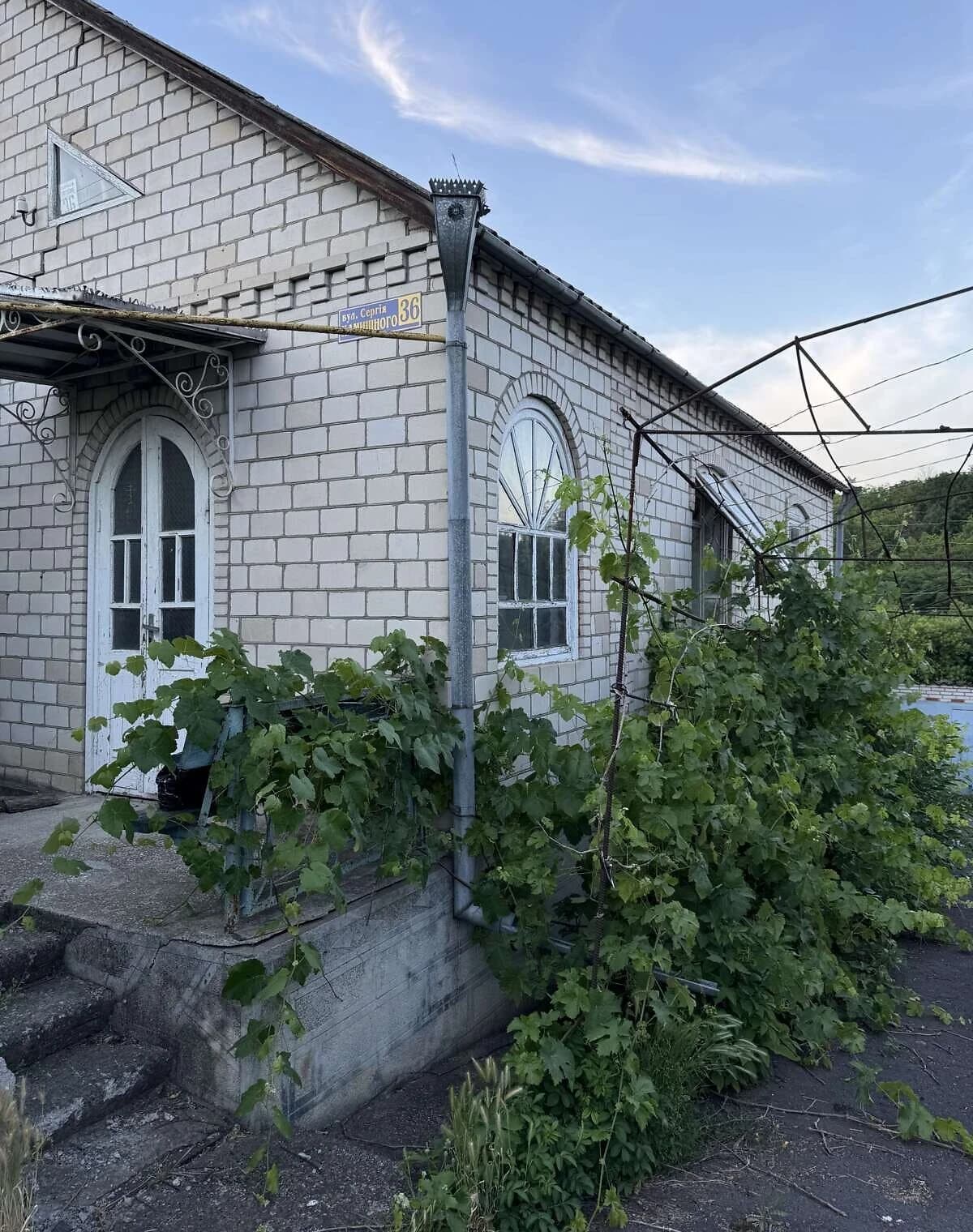 Будинок, Тростянець: гараж, 14 соток, торг - фото 1